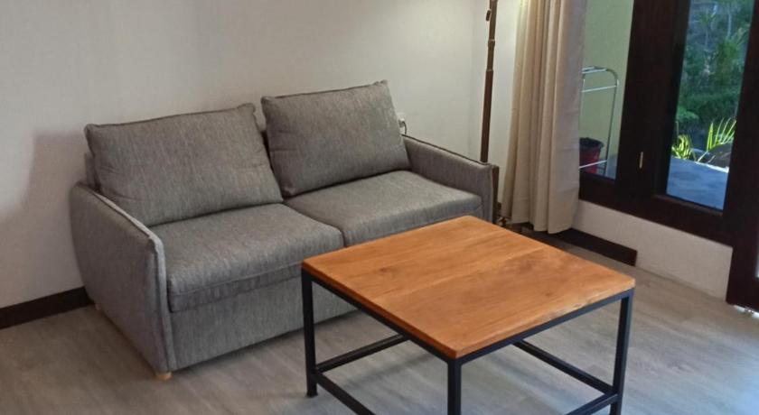 Image of Deluxe Double or Twin Room with Pool View 5