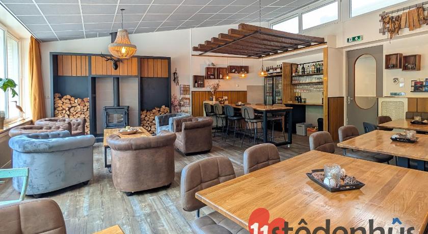 弗里斯湖区 11Stedenhuis 3星级 酒店 外观