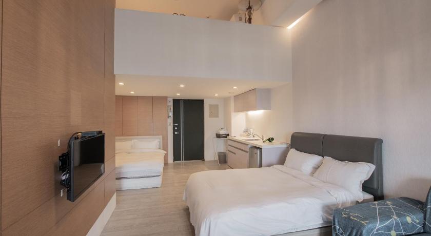 Image of Room for Six 6