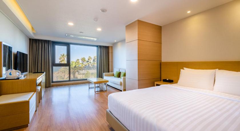 Image of Deluxe Double Room 0