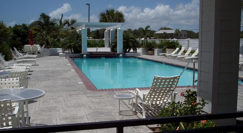 Lighthouse Inn at Aransas Bay