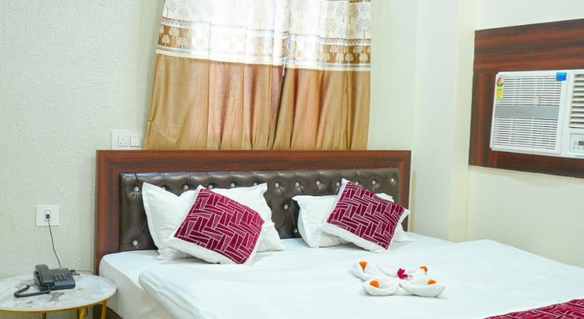 Hotel Adarsh - image 36