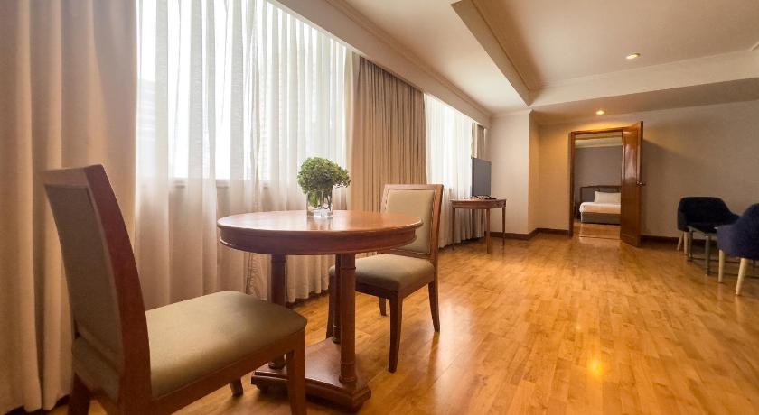 Image of One Bedroom Suite King 5
