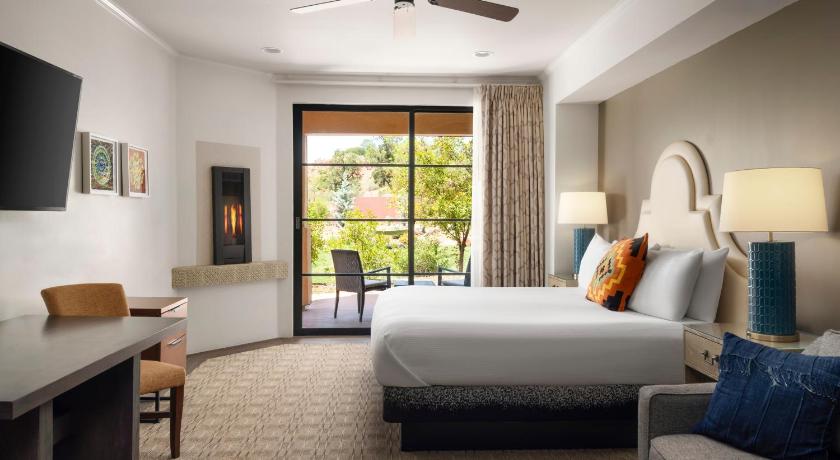 Image of Suncatcher Traditional King Room - Accessible 0
