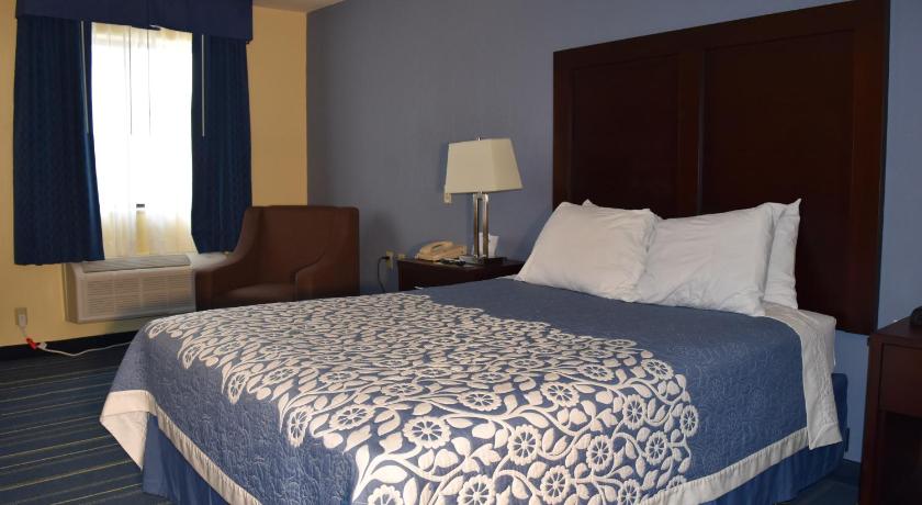 Days Inn by Wyndham Grand Island