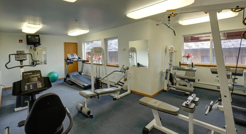 Frontier Suites Hotel in Juneau photo