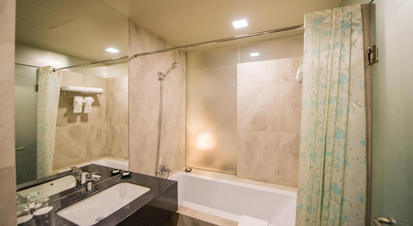 Image of Deluxe Room 2