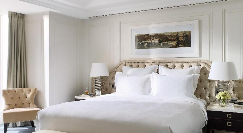 Image of One-Bedroom Suite City View 1