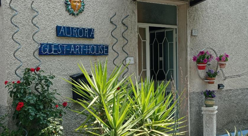 Guest Art House Aurora