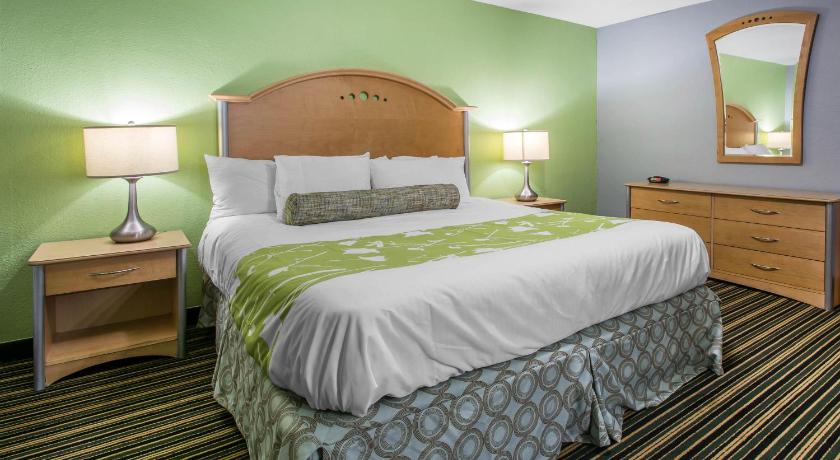 Rodeway Inn & Suites Winter Haven Chain of Lakes
