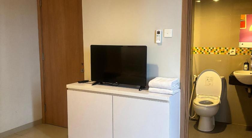 Image of Superior King Room 8