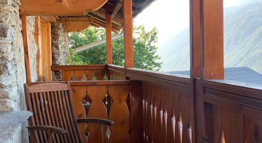 Image of Five-Bedroom Chalet 18