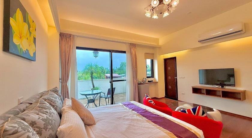 Image of Deluxe Double Room with Balcony 3