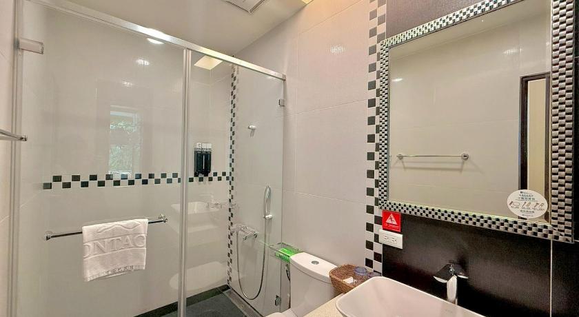 Image of Standard Double 8