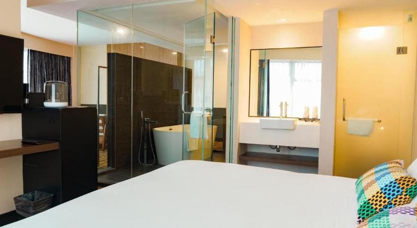 Image of One-Bedroom Apartment 6