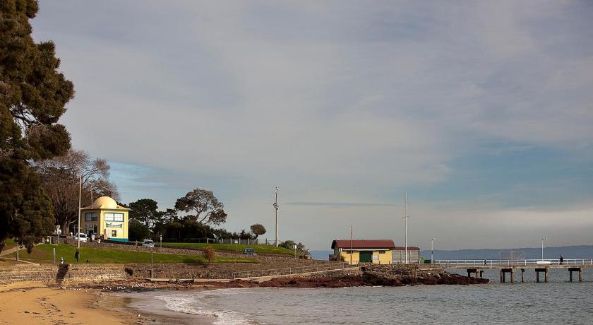 The Castle - Villa by the Sea