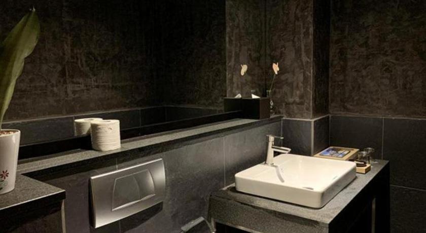 Image of Standard Double Room 2