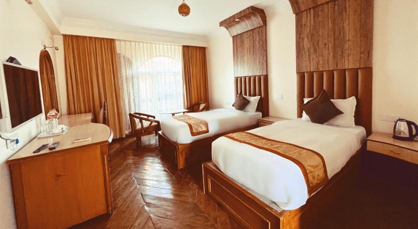 Hotel The Kantipur — Pokhara (2)