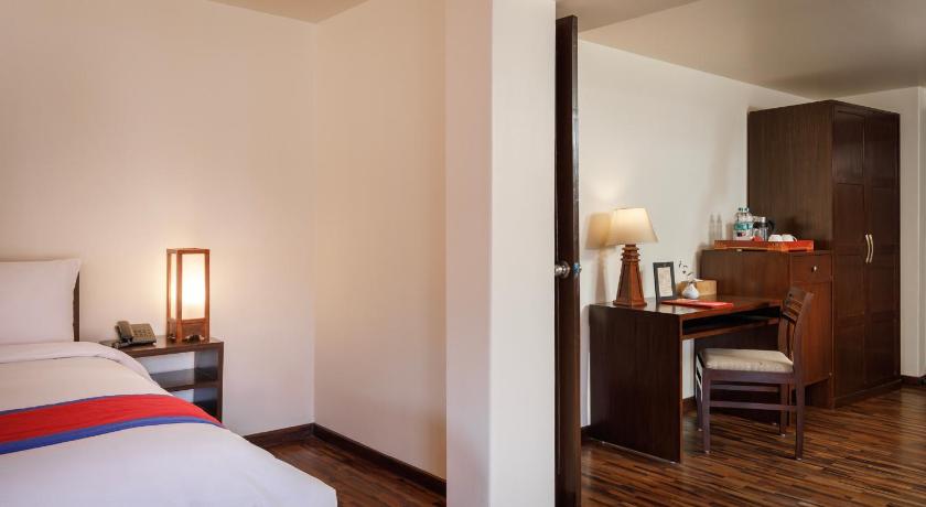 Image of Executive Twin Room 8