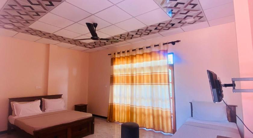 Image of Superior Triple Room 7