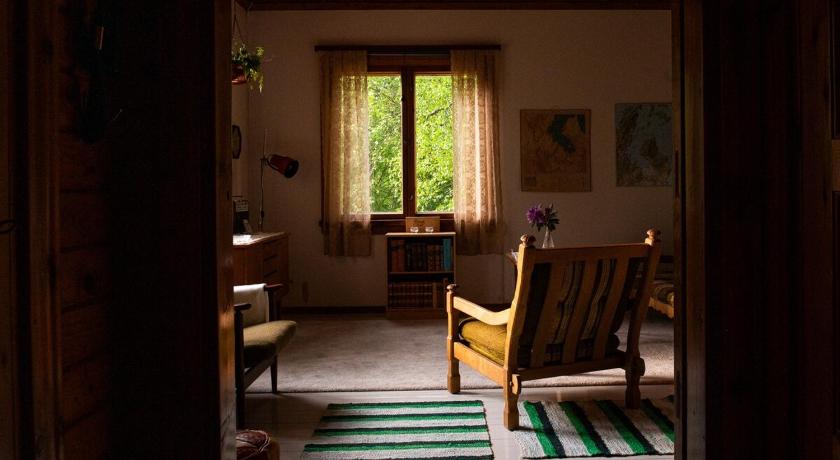 Scandinavian summer cottage in Asikkala