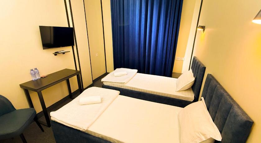 Grand Horizon Hotel