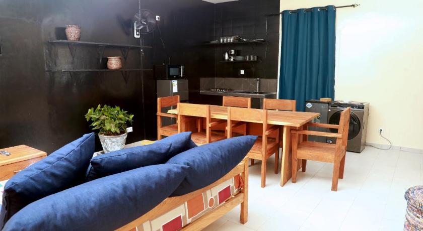 80 m de la plage, Appartement entier et independant
