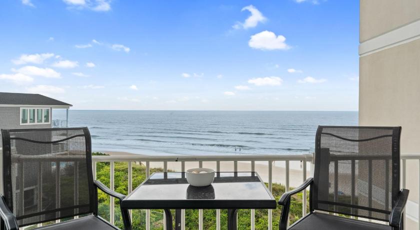 Follow the Moon Villa St Regis Oceanfront in Topsail