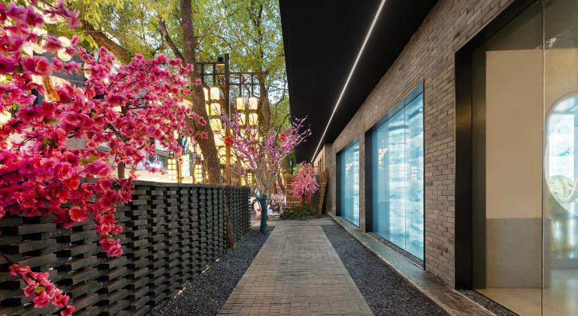 Suzhou The Grand House 象之屋 Hotel pool