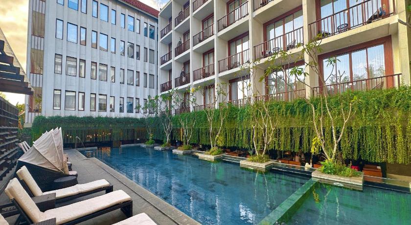 バリ Grand Zuri Kuta Bali Hotel 4つ星 ホテル スイート