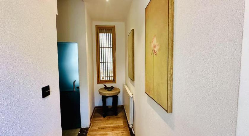 Image of Two-Bedroom Apartment with Two Queen Beds 9