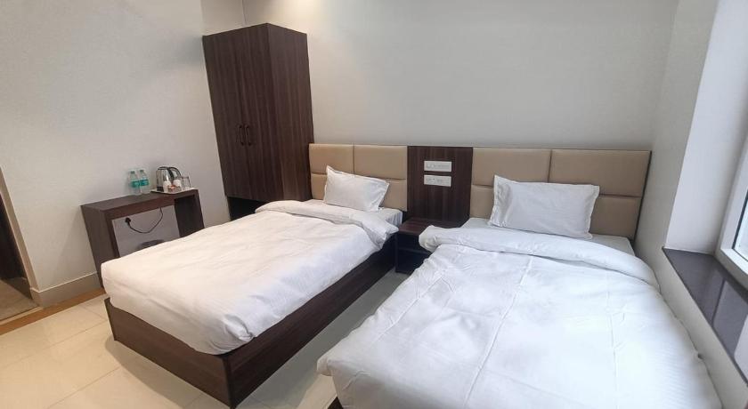 Hotel Rama Stay - image 12