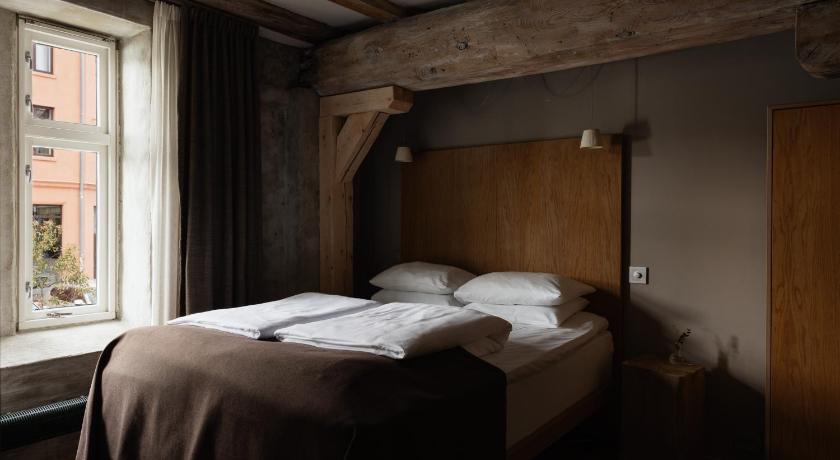 Image of Standard Single Room 1