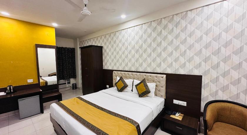 Hotel OK International – Varanasi, VA