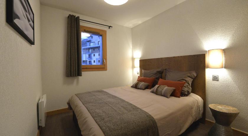Image of Three-Bedroom Apartment 8 People Plus with Mountain View 7