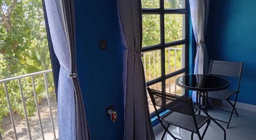 몰디브 아일랜드 iruka guesthouse 숙소 수영장