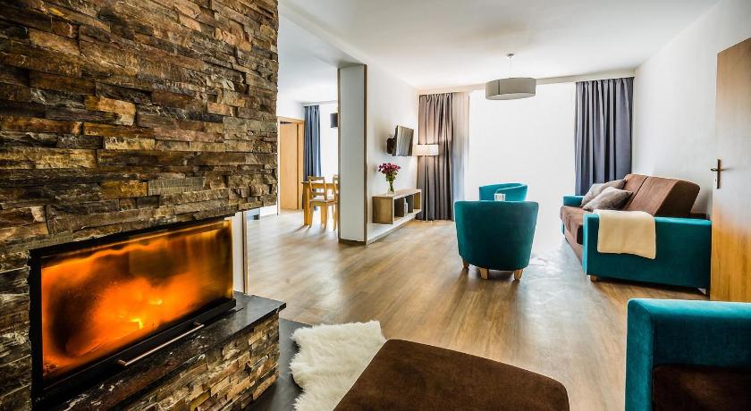 Image of Apartment with Terrace 0