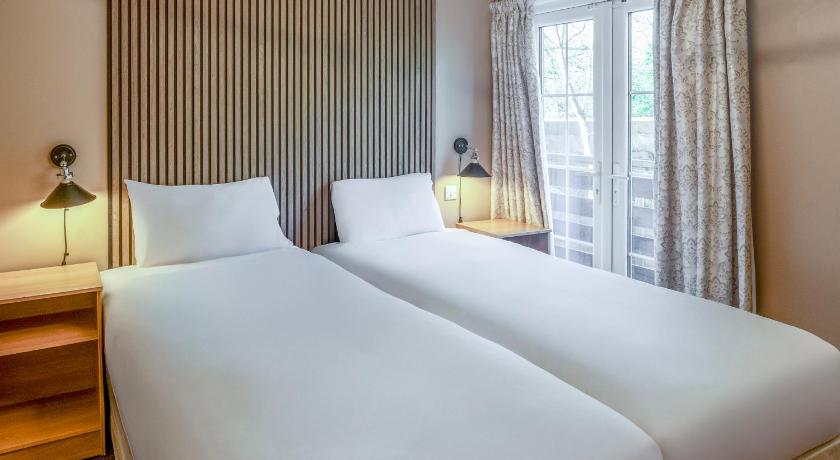 Image of Executive Twin Room 1