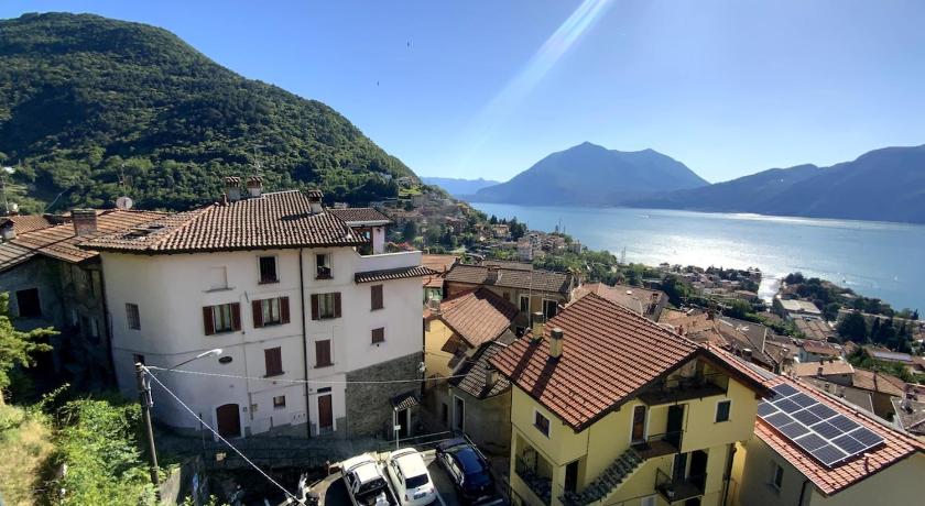Bellano Cottage - With Private Garden and Garage