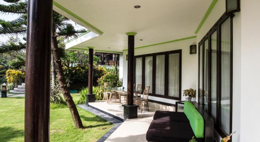 Image of Two-Bedroom Villa with Pool Access 13