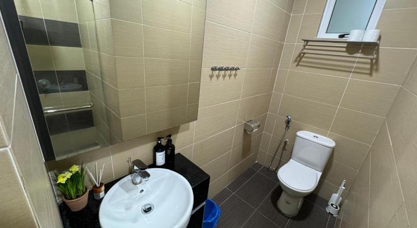 Image of Four-Bedroom Deluxe Apartment 13