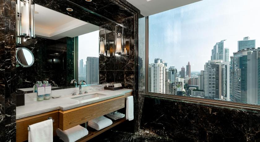 Image of Junior Suite - Lounge Access 13