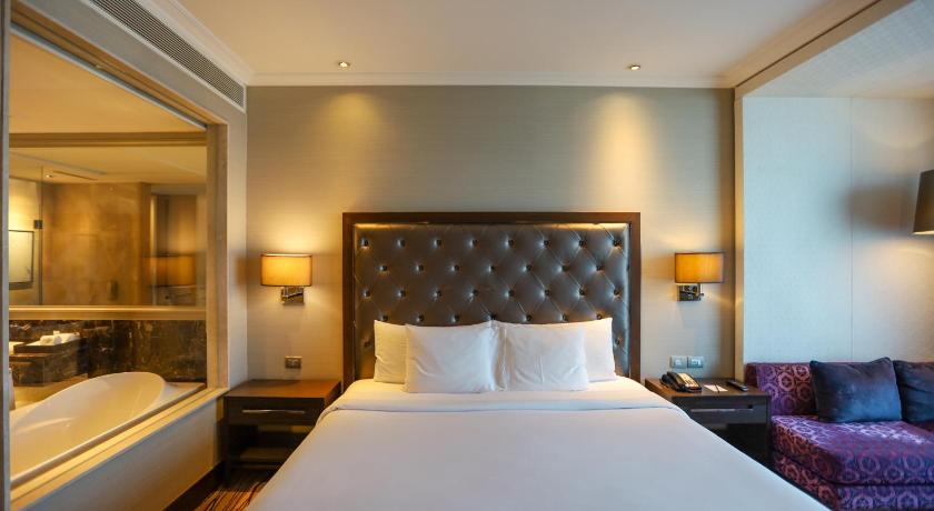 Image of Business Class room - Lounge Access 13