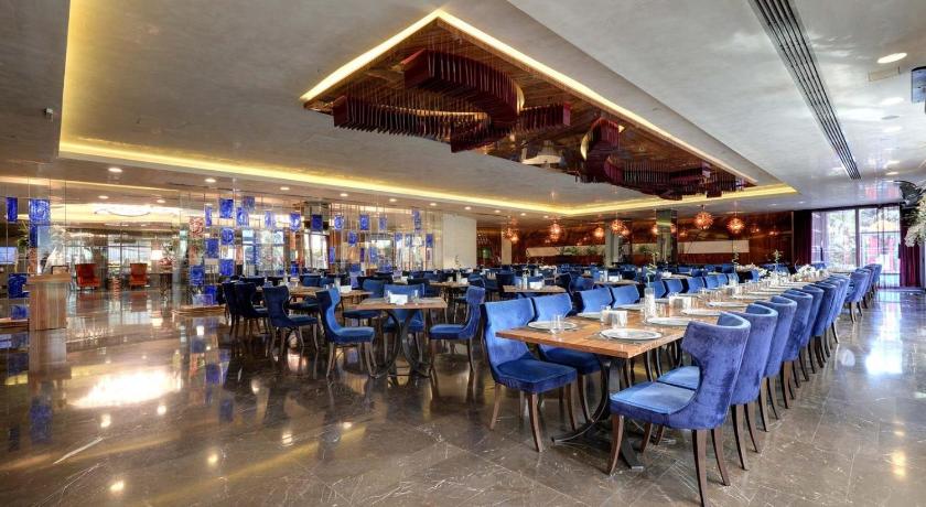 Gold Majesty Hotel - image 2