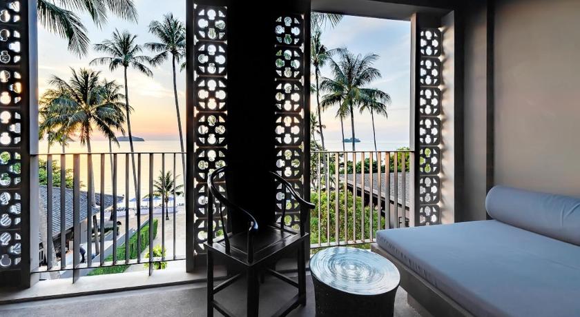 Image of Deluxe Beach Front 5