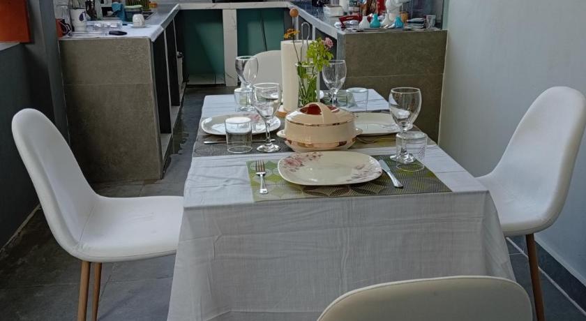 몰디브 아일랜드 iruka guesthouse 숙소 외관