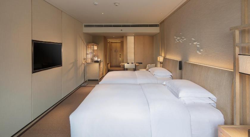 Image of King Two Bedroom Penthouse Nanhai Wing 6