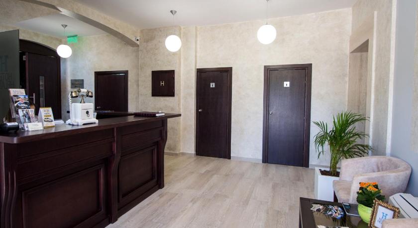 Hotel Helada — Hotel in Tivat