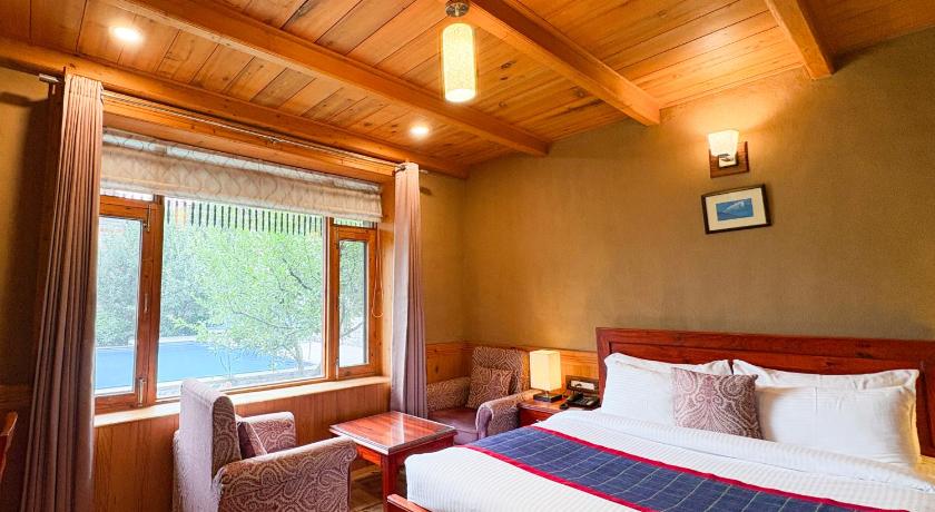 Image of Double Room with Mountain View 3