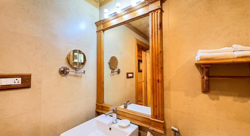 Image of Double Room with Balcony 2